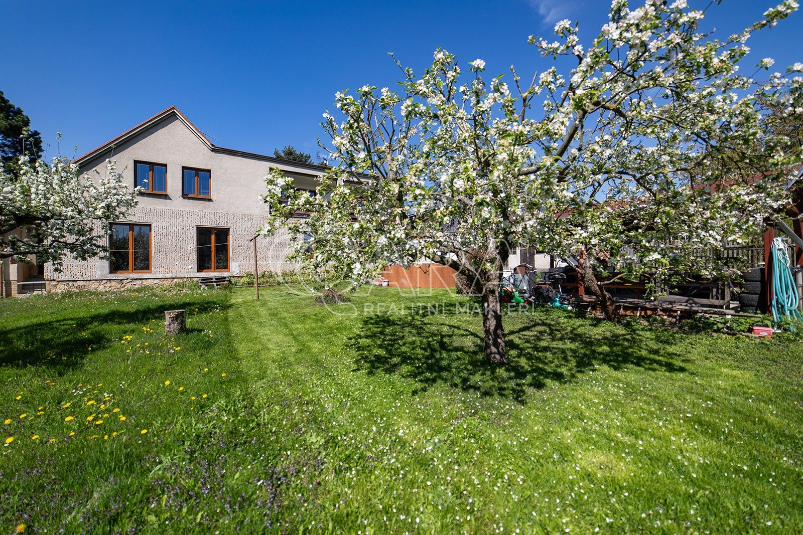 Ostatní, Olivová, Tachlovice, 290 m²