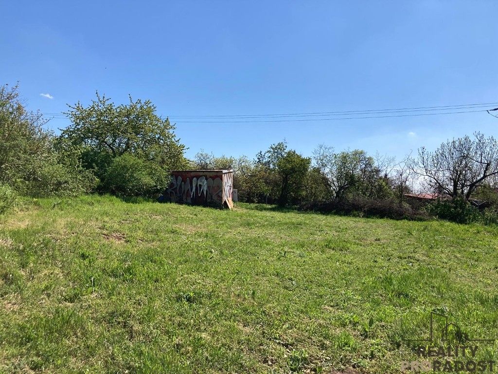 Zahrady, Znojmo, 669 02, 1 084 m²