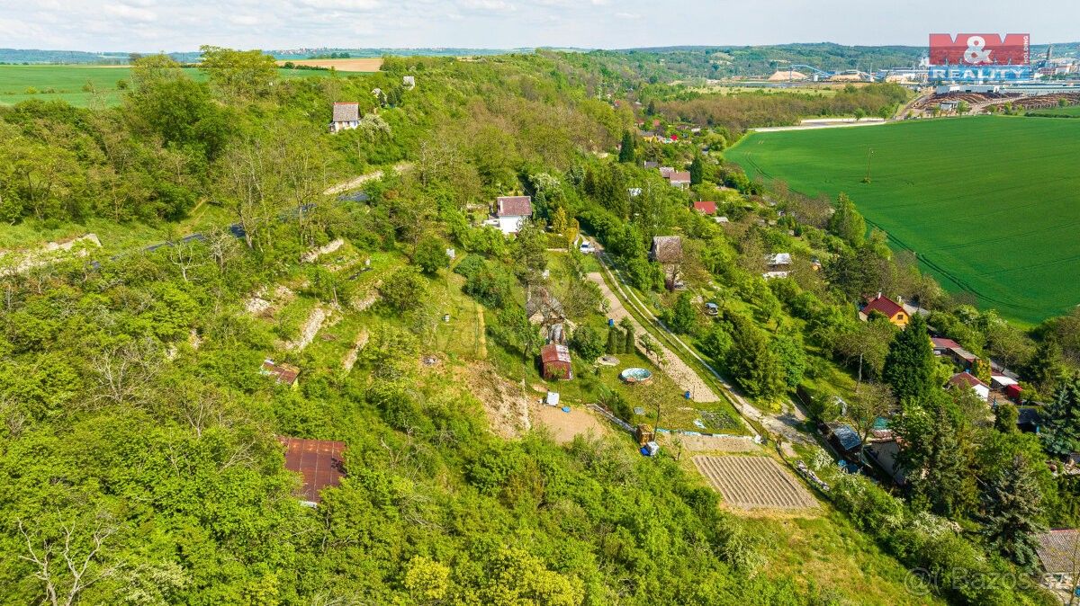 Zahrady, Štětí, 411 08, 1 805 m²