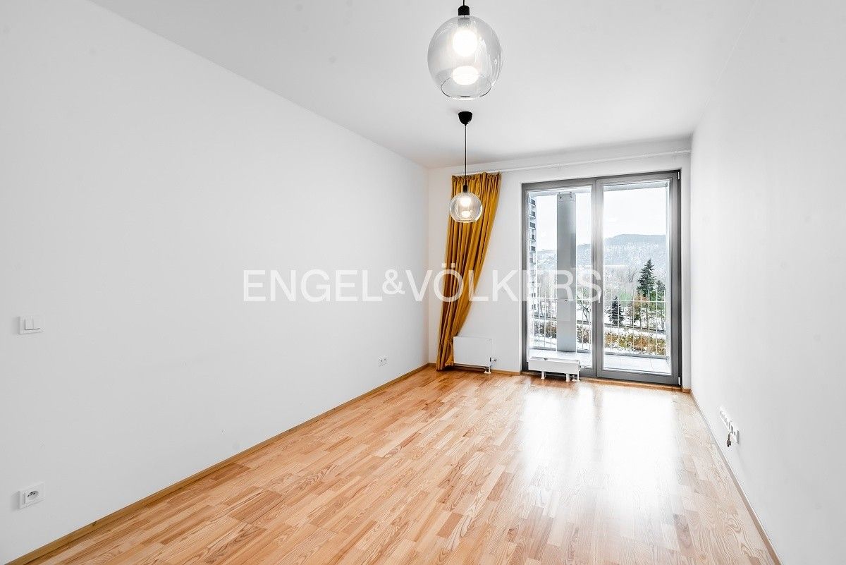 2+kk, Mezi vodami, Praha, 50 m²