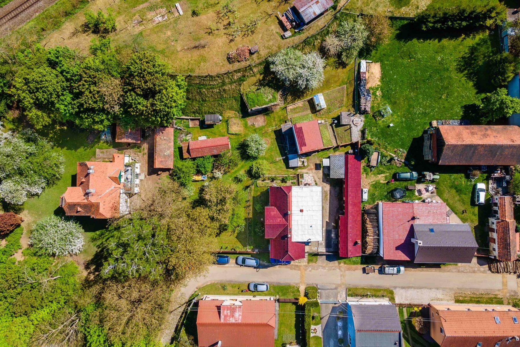 Ostatní, Hradec, 183 m²