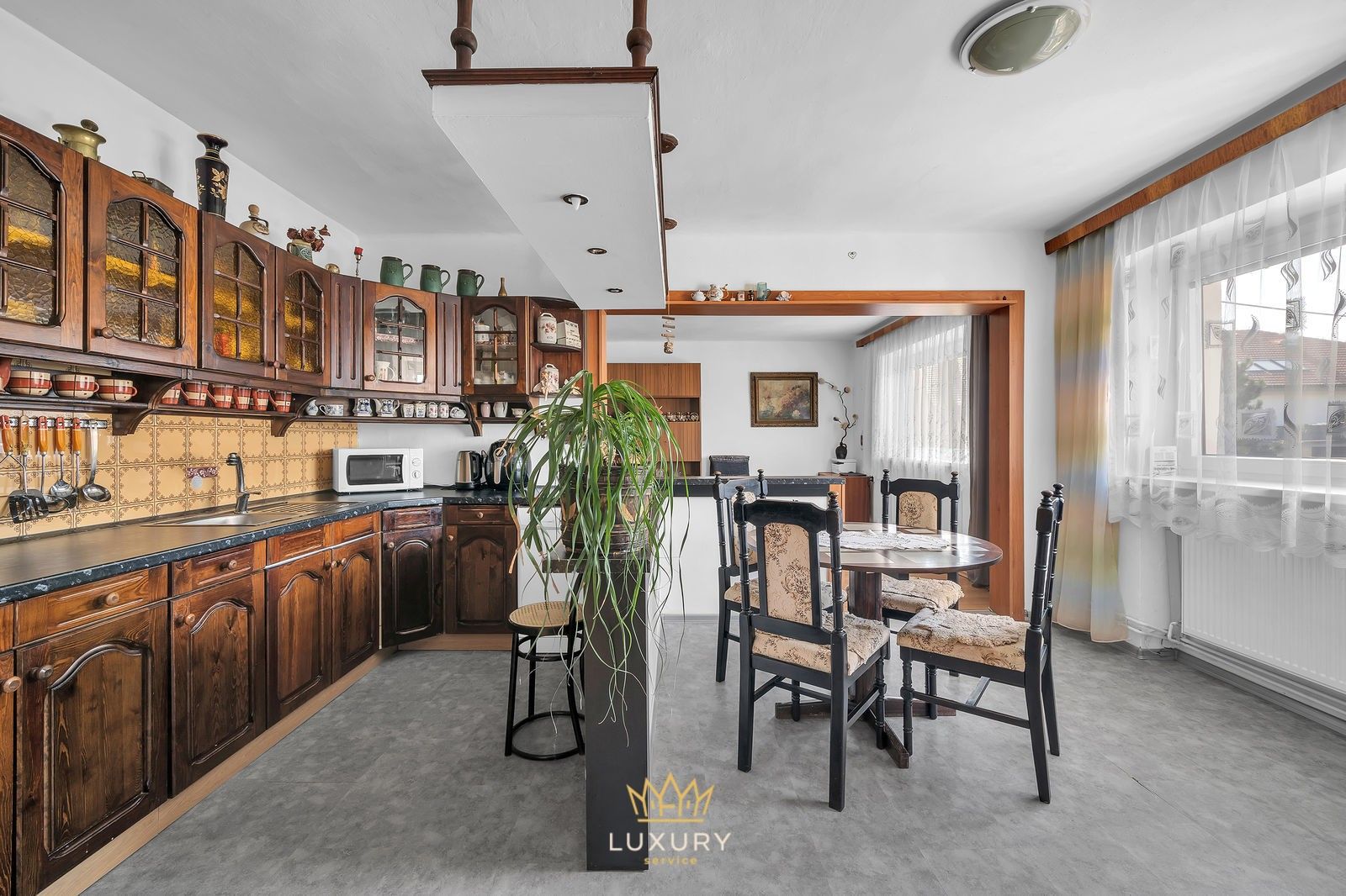 Prodej rodinný dům - Daskabát, 408 m²