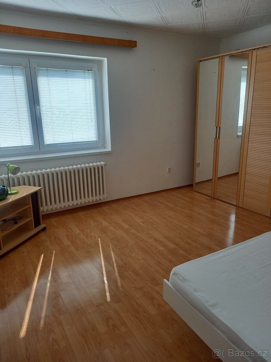 Pronájem byt 3+1 - Líbeznice, 250 65, 20 m²