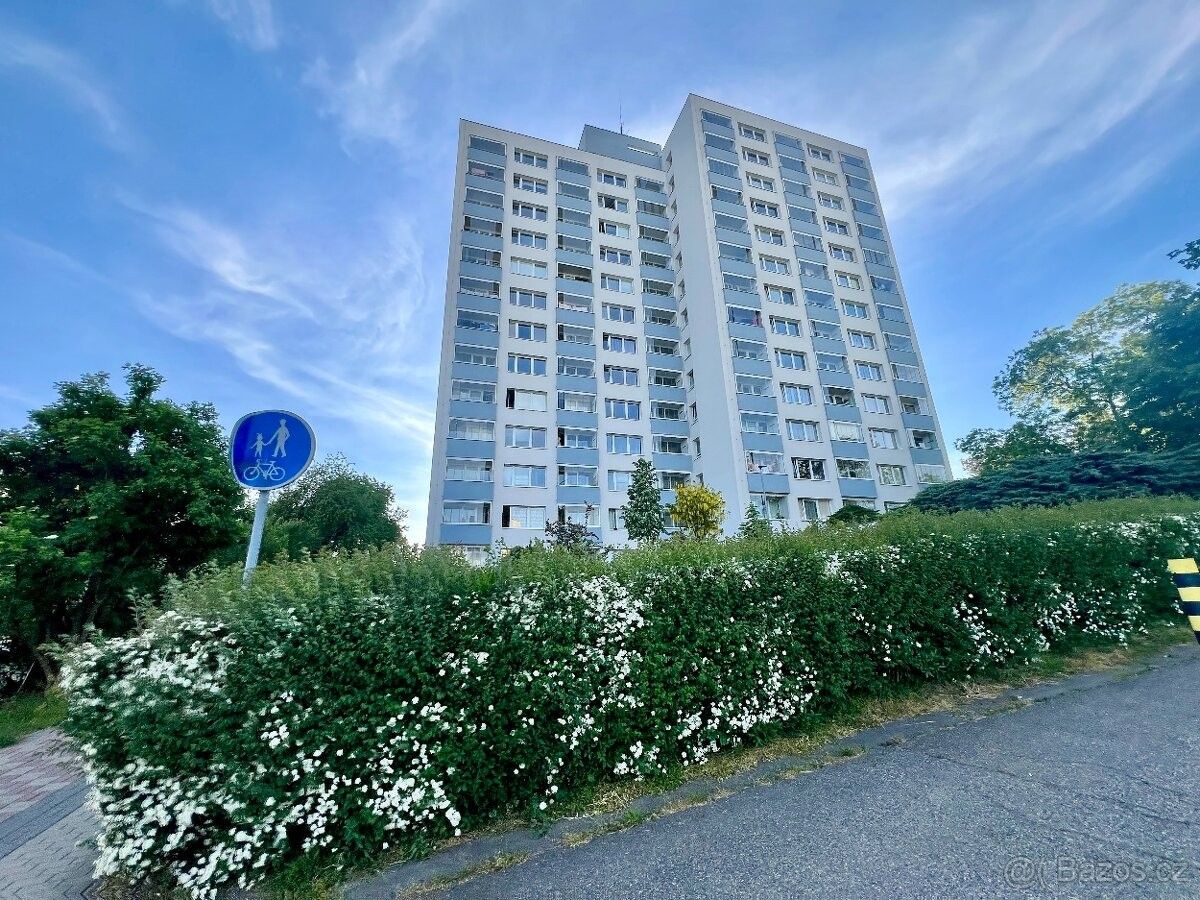 3+1, Praha, 160 00, 2 m²