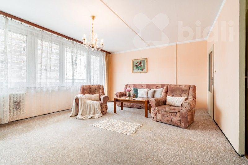 3+kk, Moskevská, Praha, 96 m²