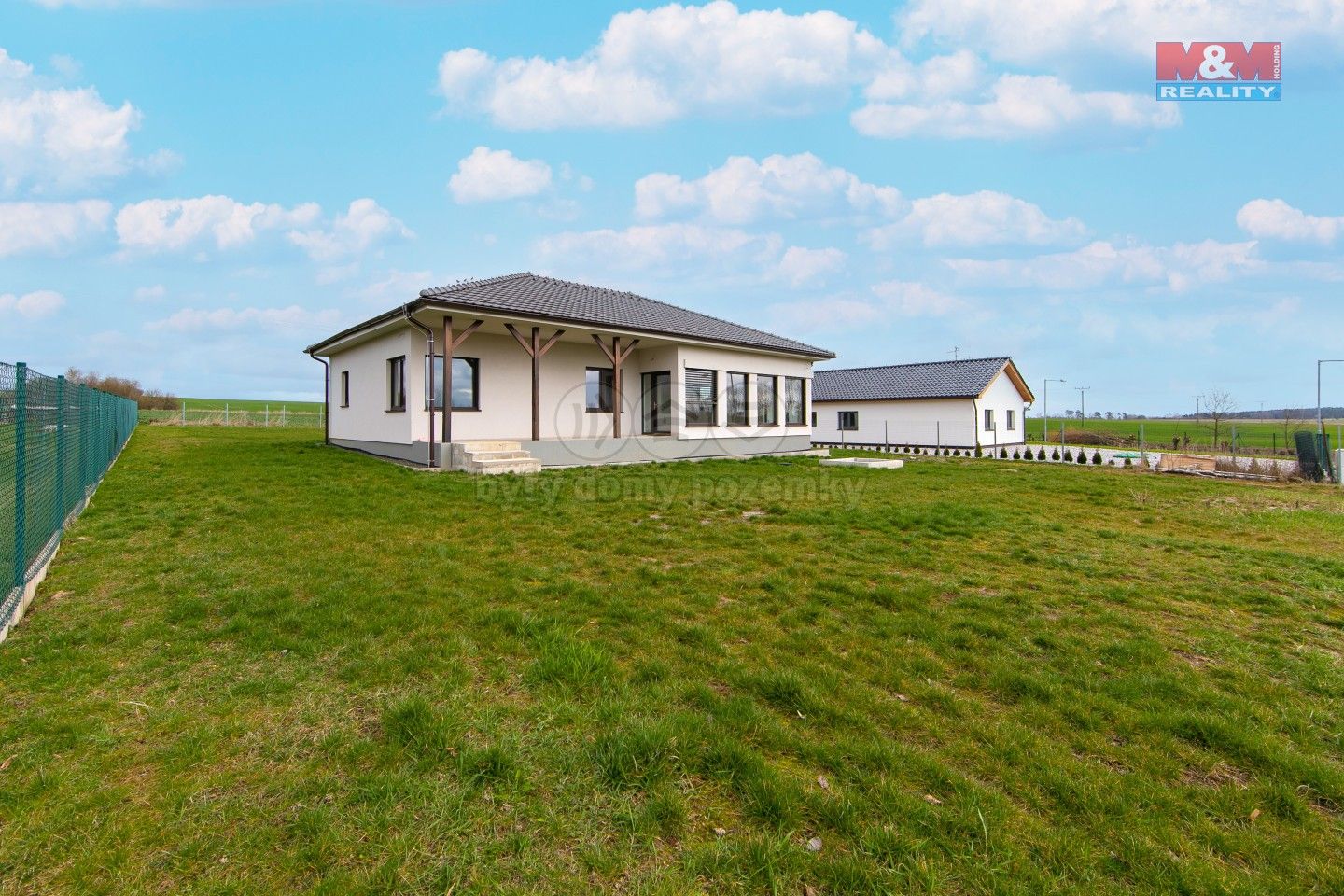 Rodinné domy, Lochousice, 154 m²