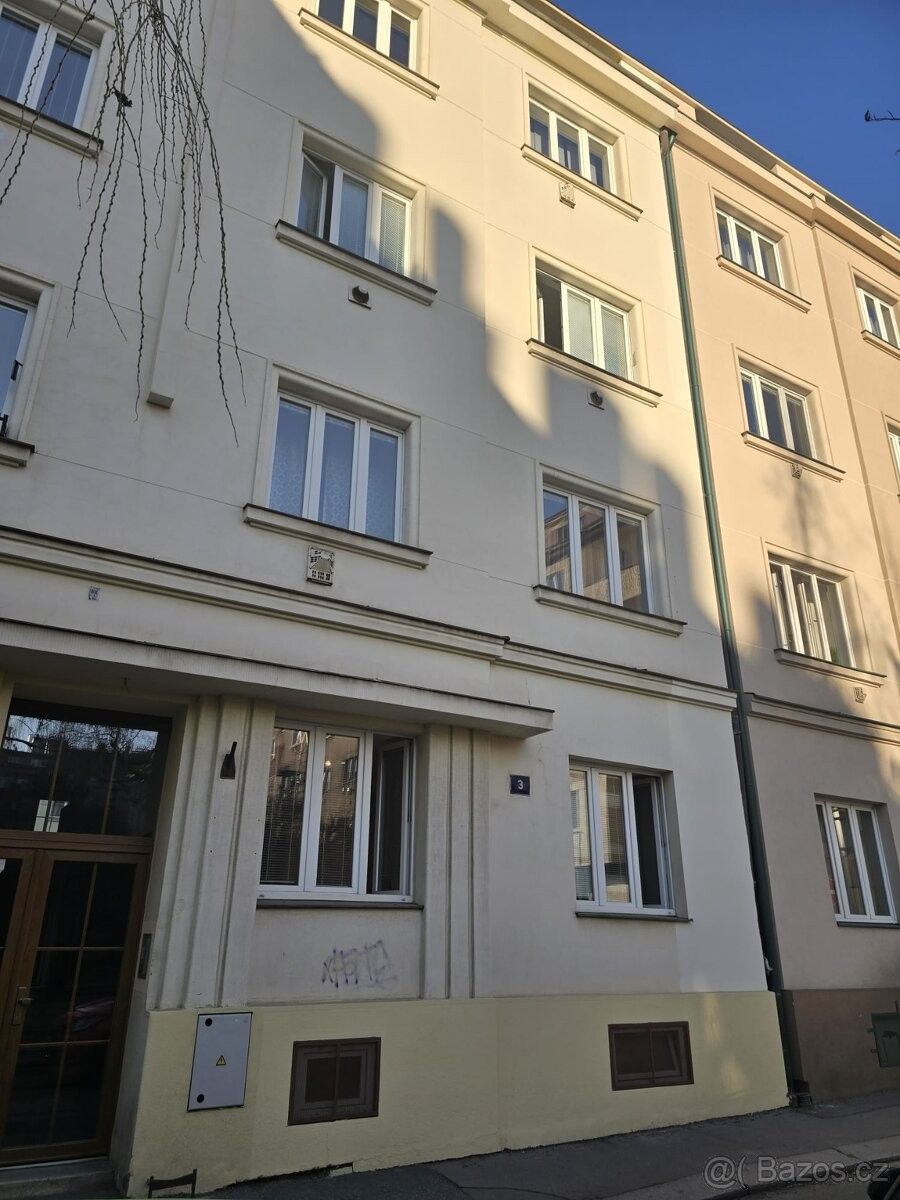 2+kk, Praha, 140 00, 44 m²