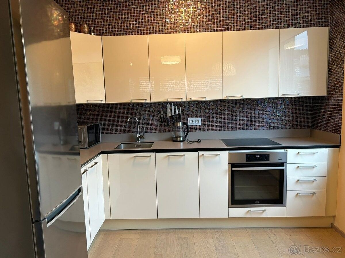2+kk, Praha, 158 00, 56 m²