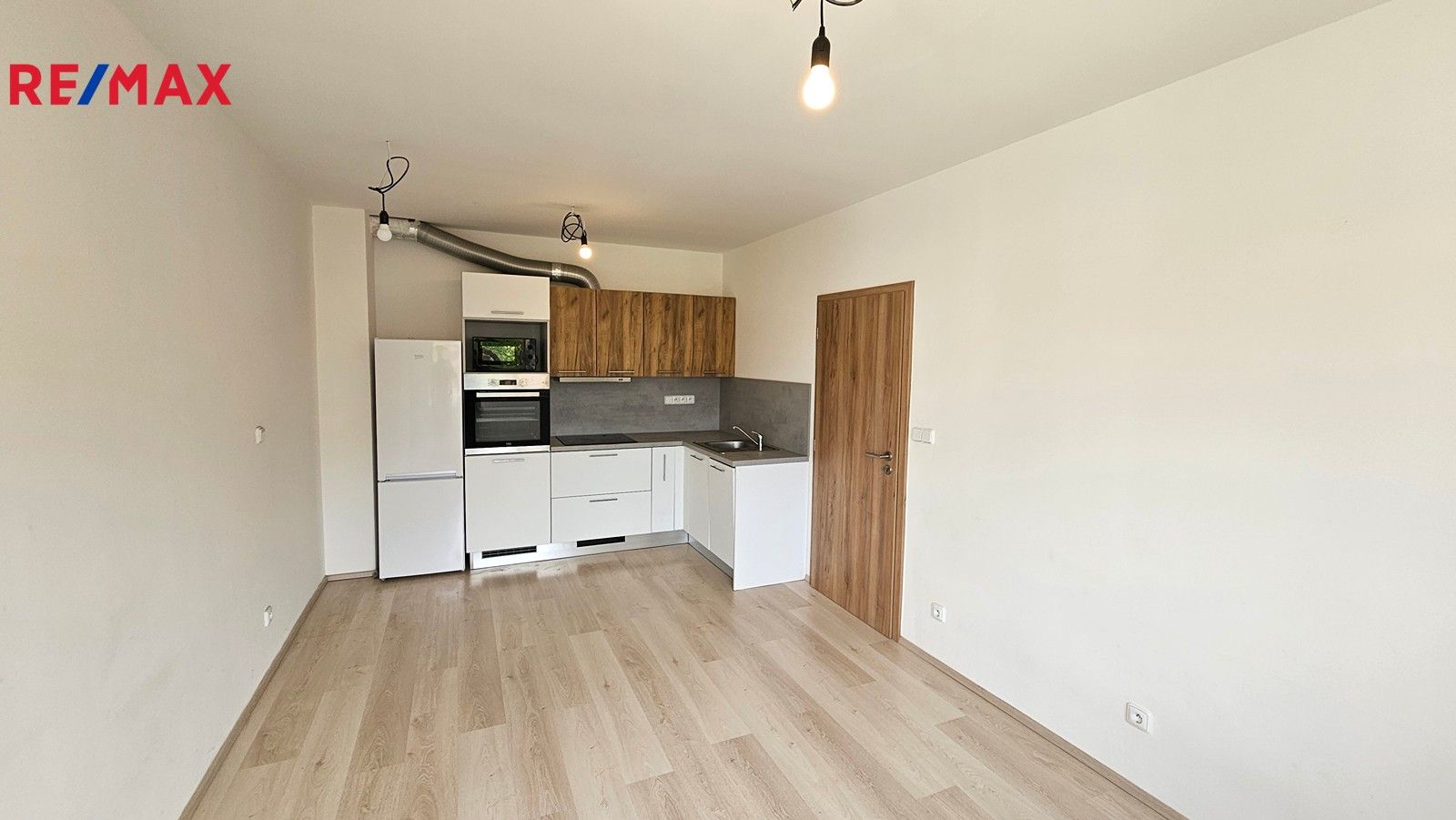 2+kk, Zborovská, Jince, 40 m²