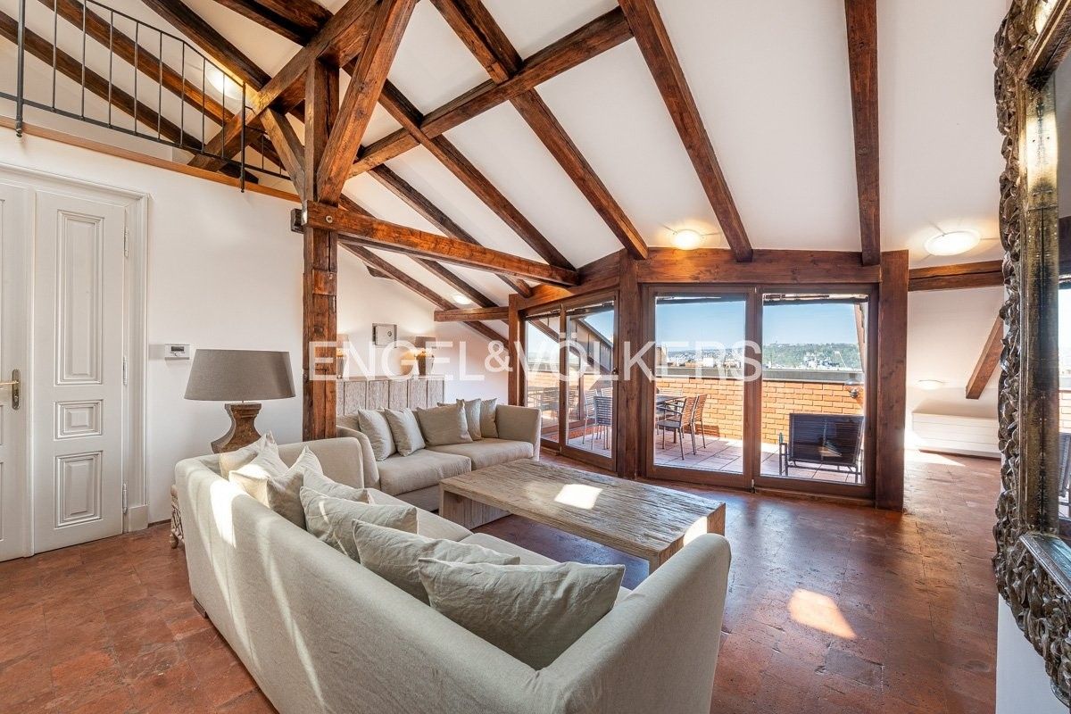 4+kk, Ibsenova, Praha, 207 m²