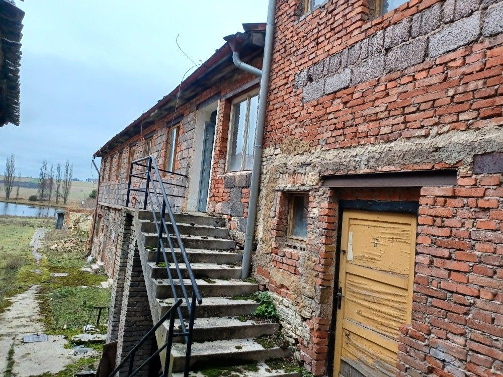 Prodej činžovní dům - Kroučová, 1 600 m²