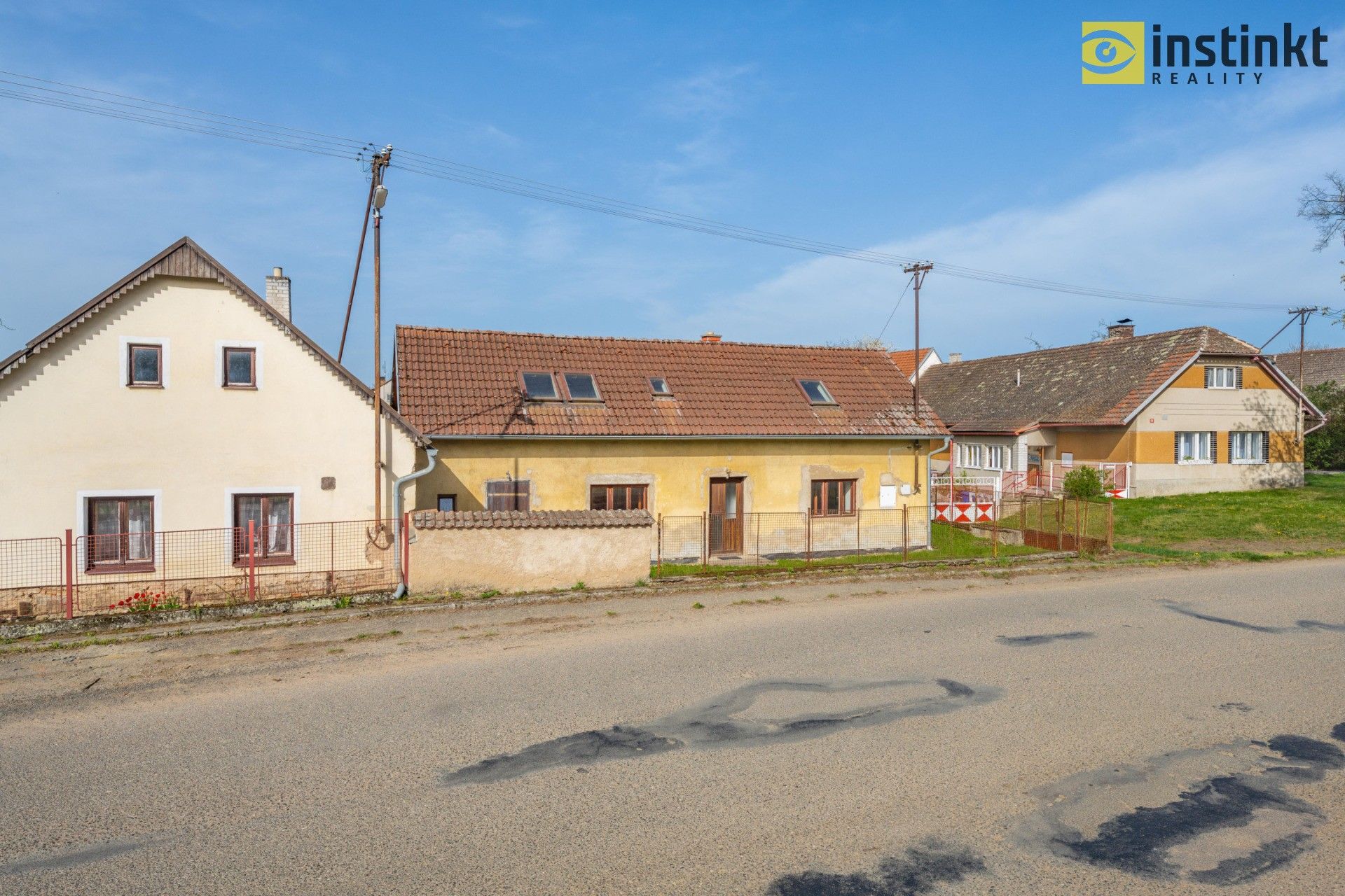 Prodej rodinný dům - Klučenice, 180 m²