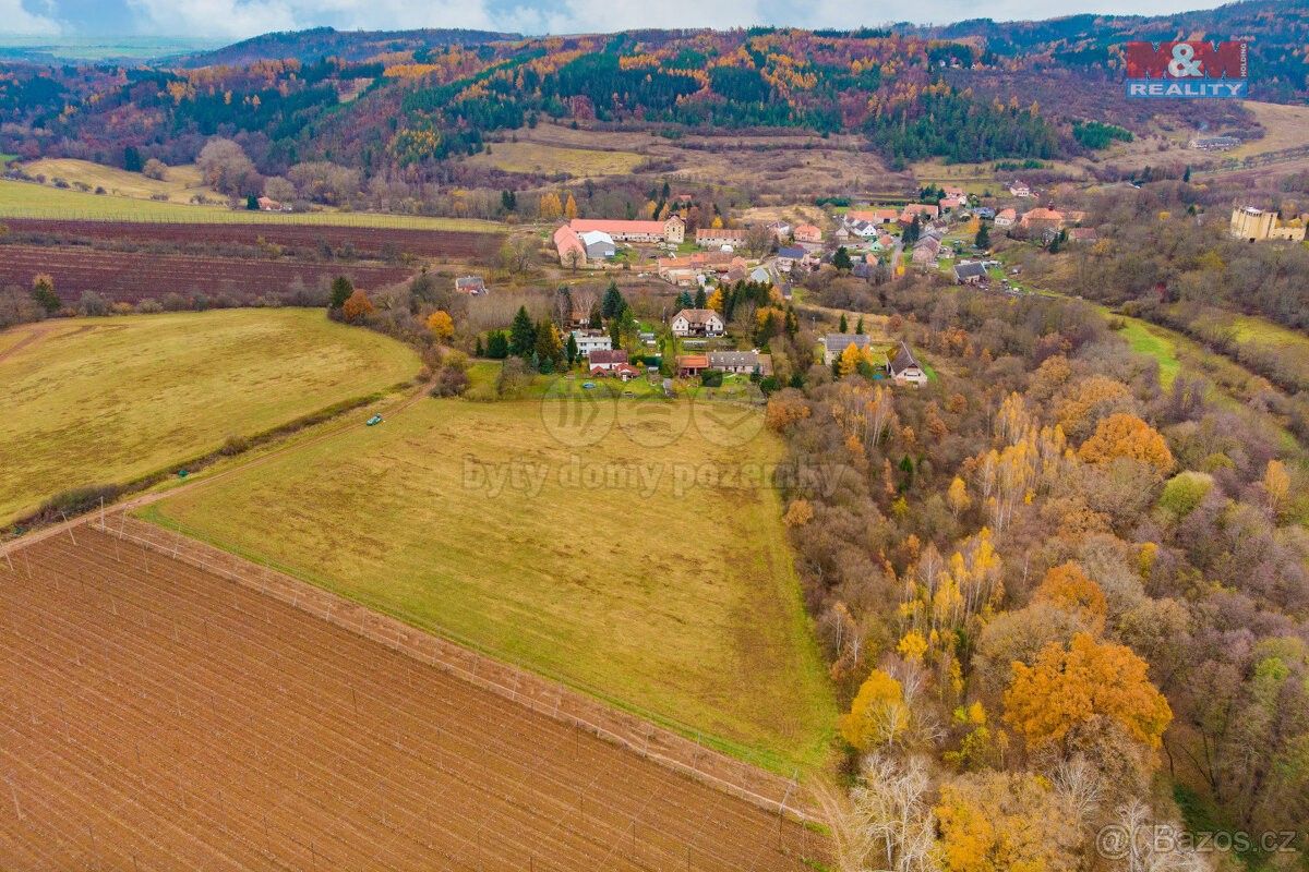 Louky, Žatec, 438 01, 4 242 m²