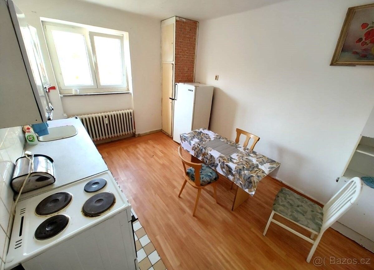 2+1, Most, 434 01, 68 m²