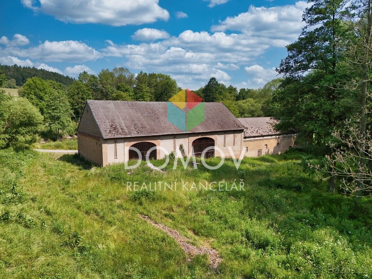 Louky, Komárov u Hořovic, 267 62, 13 874 m²