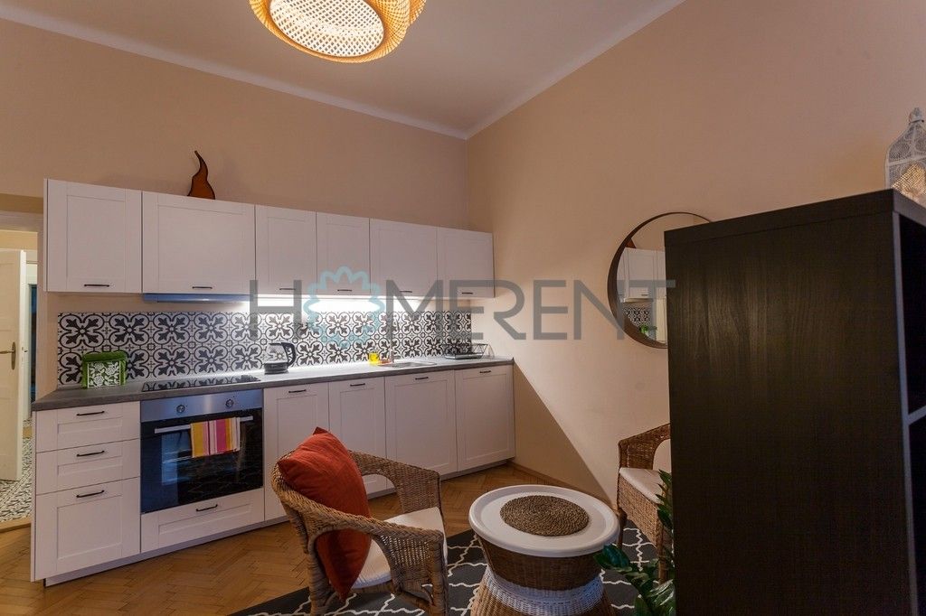 Pronájem byt 1+kk - Praha, 128 00, 35 m²