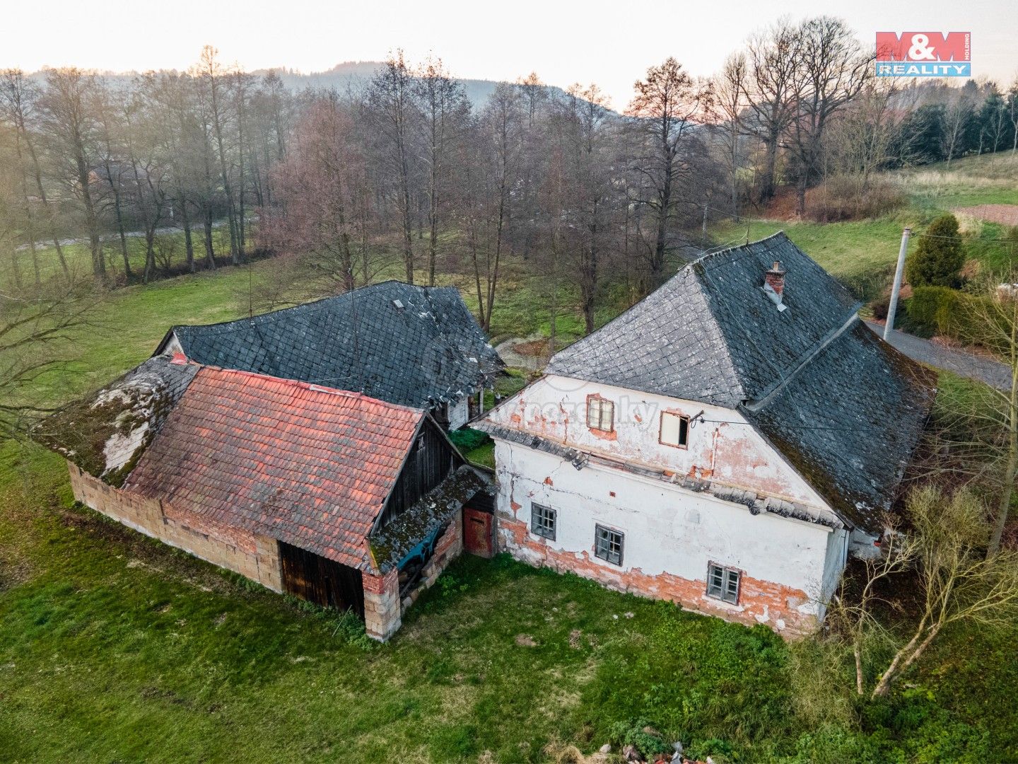 Prodej rodinný dům - Horní Dobrouč, Dolní Dobrouč, 323 m²