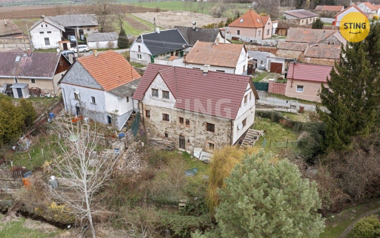 Rodinné domy, Hradenín, Plaňany, 304 m²
