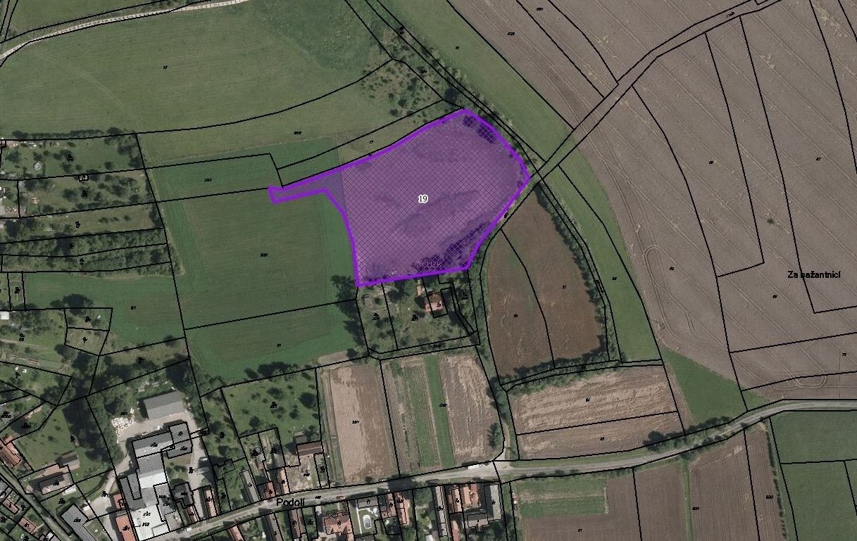 Zahrady, Podolí, Rožďalovice, 10 761 m²