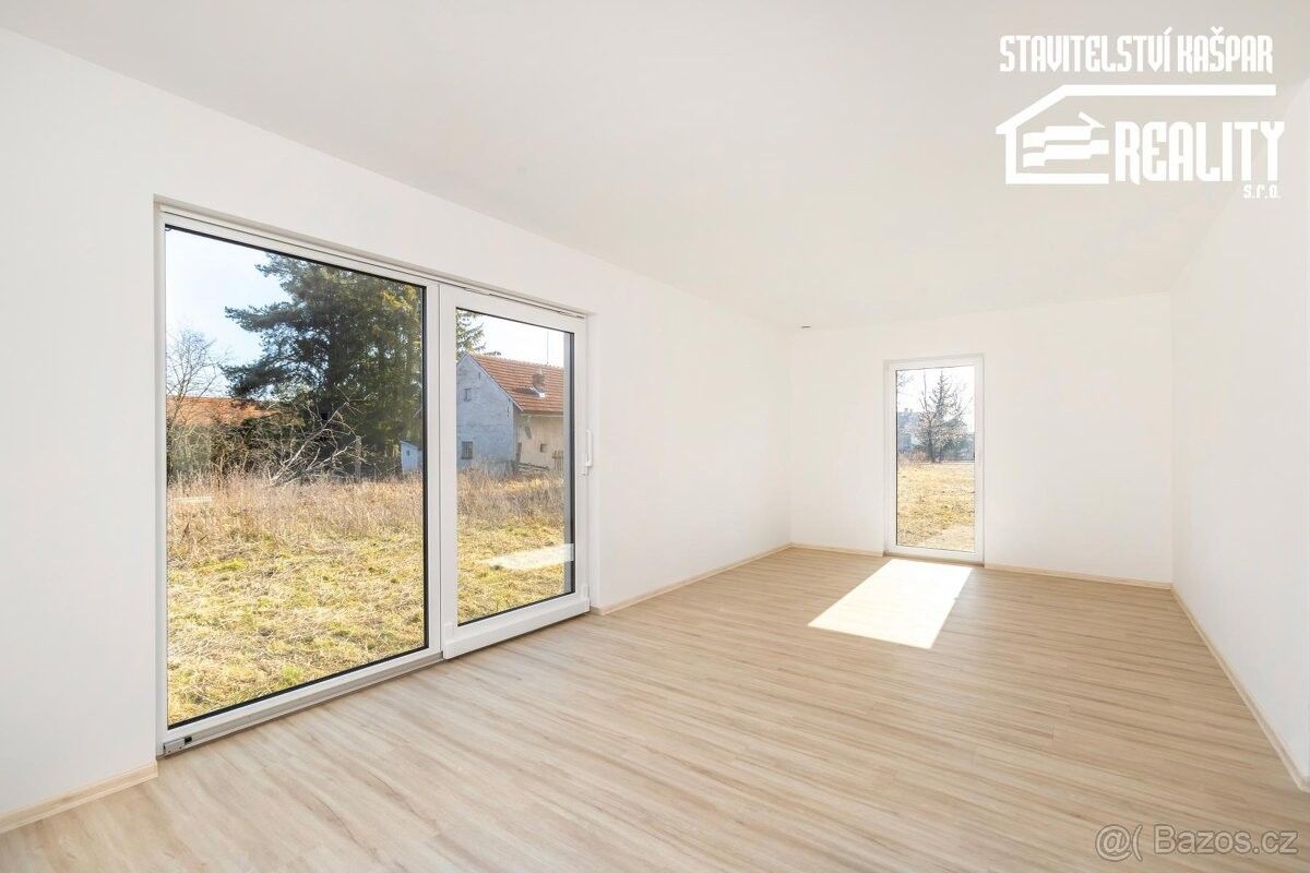 Prodej dům - Vápno u Přelouče, 533 16, 815 m²