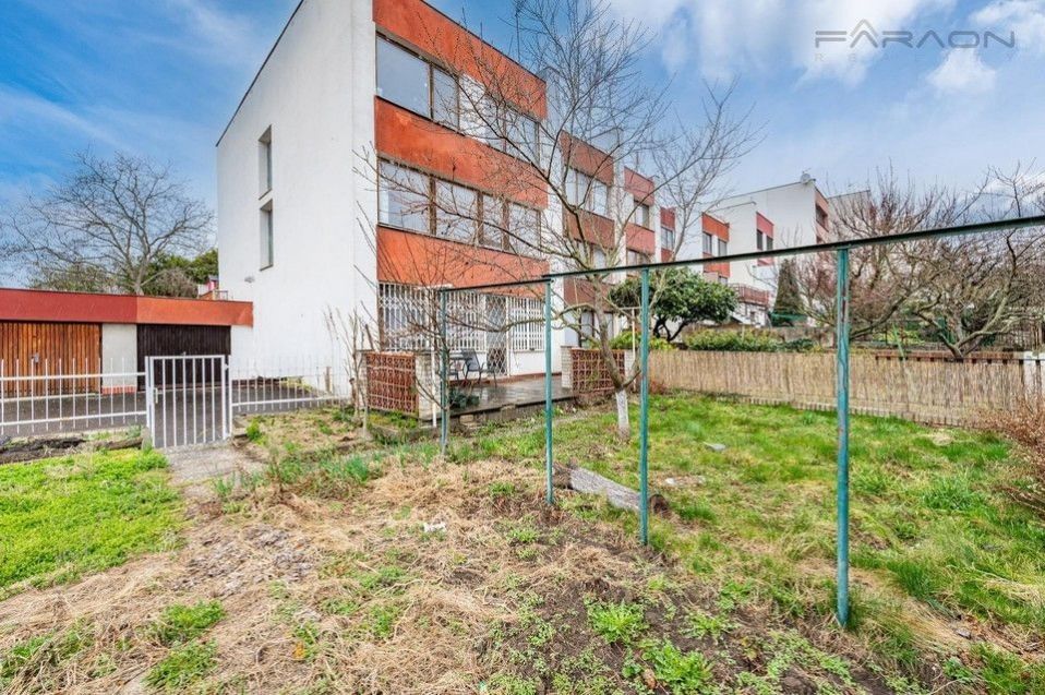 Rodinné domy, Matějská, Praha, 200 m²