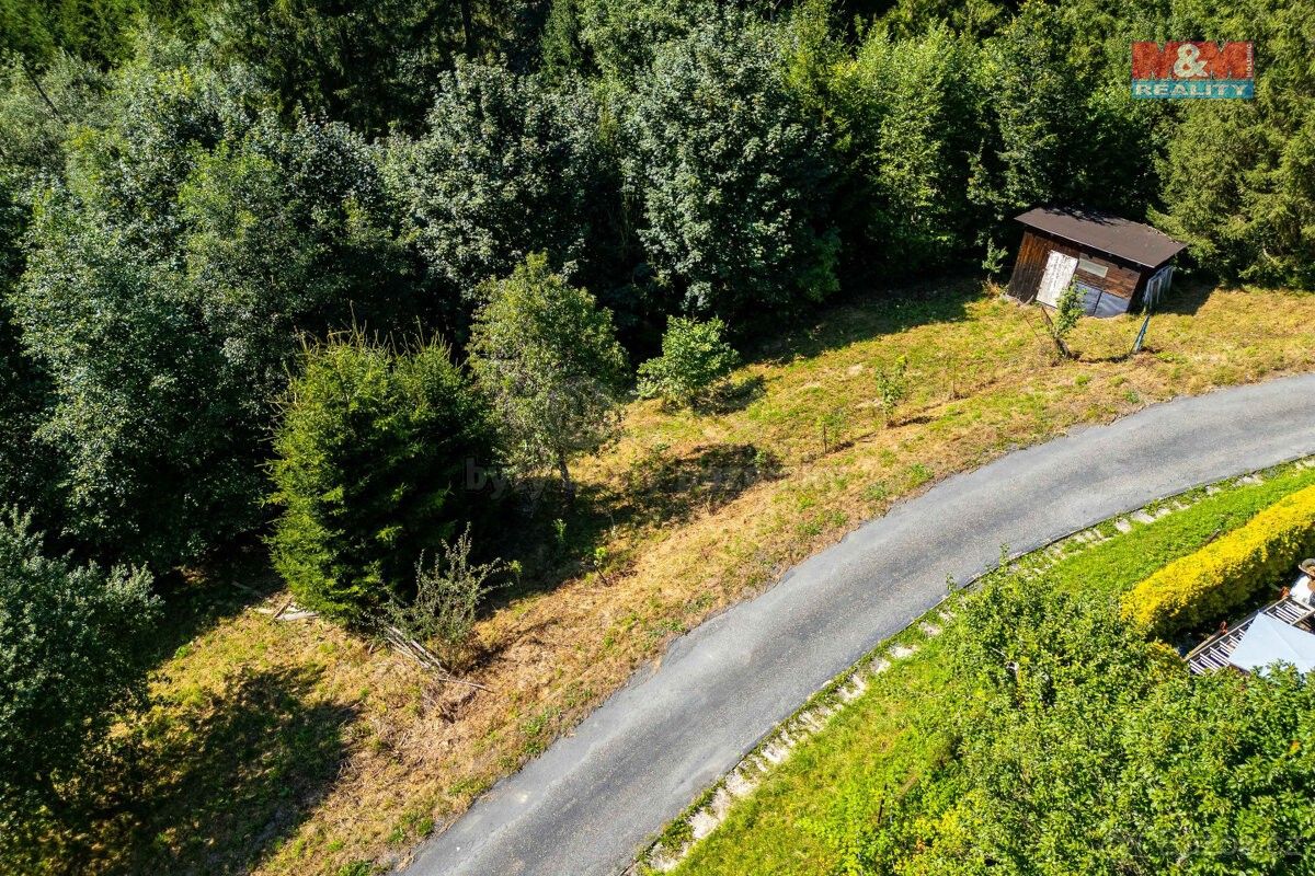 Zahrady, Vsetín, 755 01, 453 m²