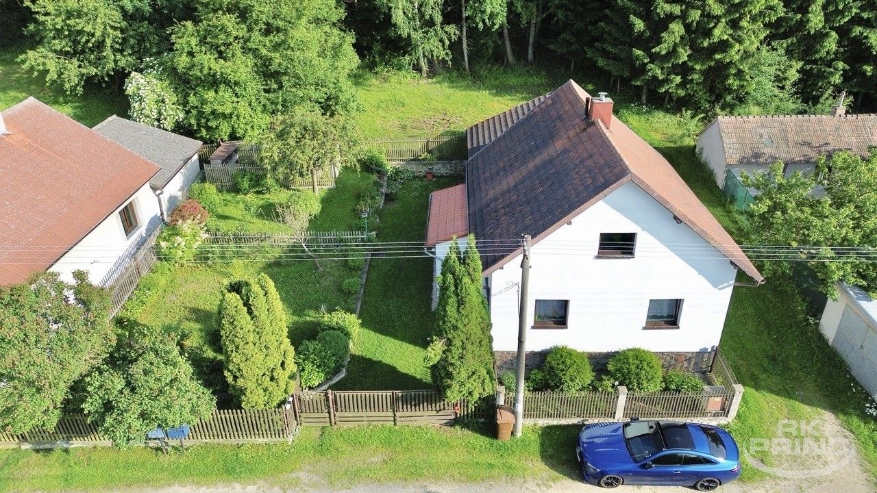Prodej rodinný dům - Dubenec, 421 m²