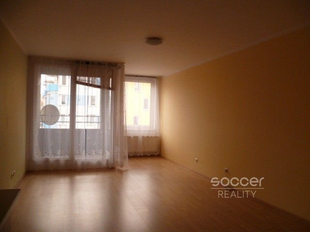Pronájem byt 1+kk - Chotěšovská, Praha, 43 m²