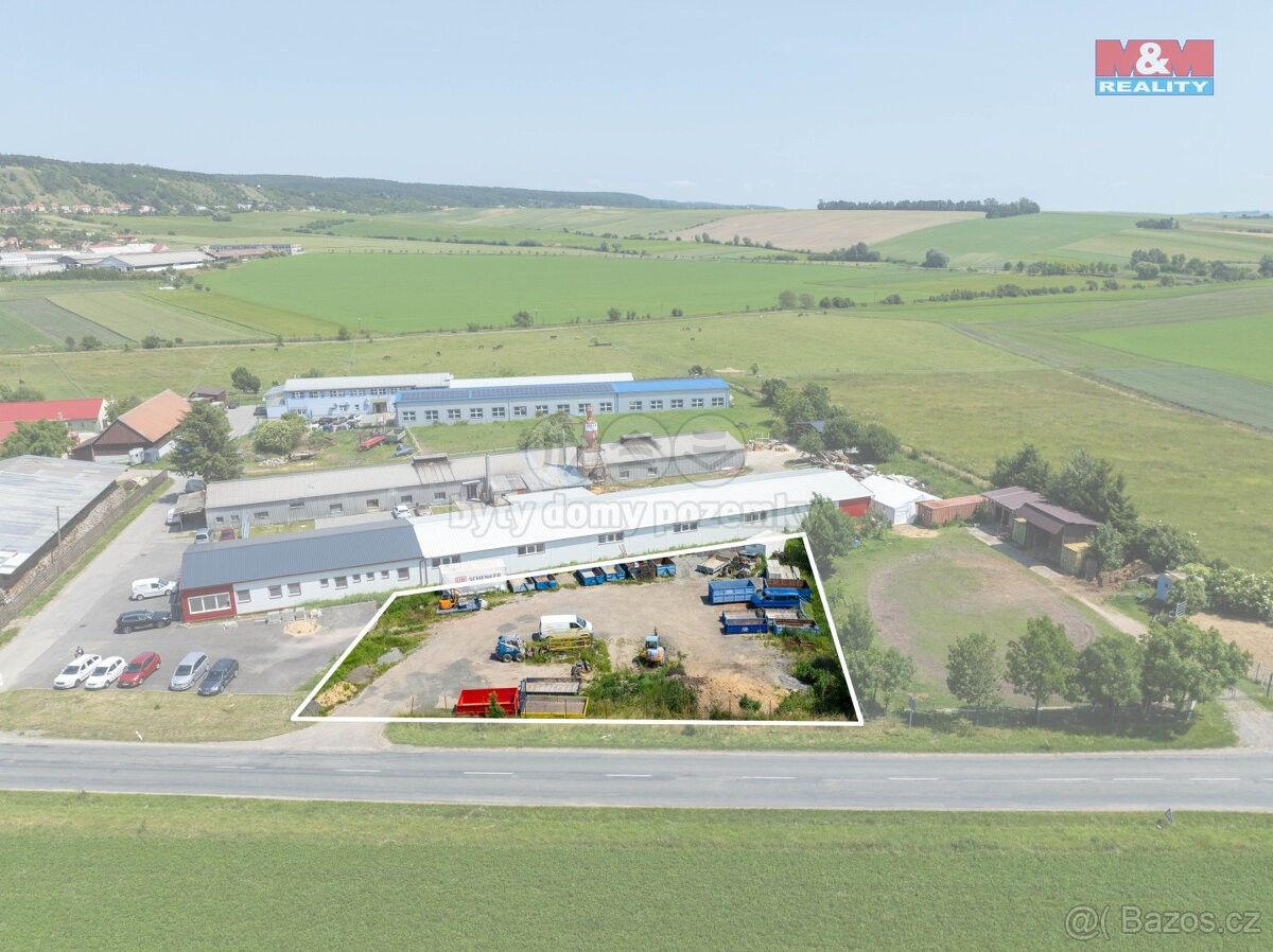 Prodej pozemek - Viničné Šumice, 664 06, 1 429 m²