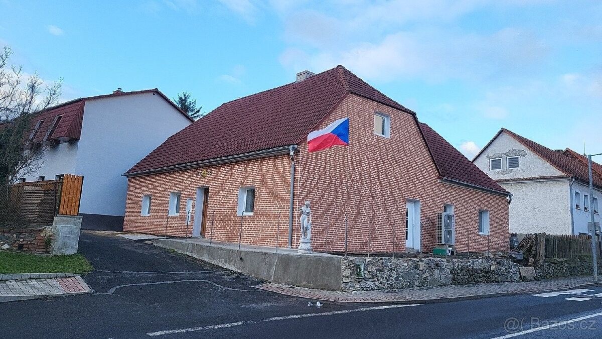 Prodej dům - Modlany, 417 13, 180 m²