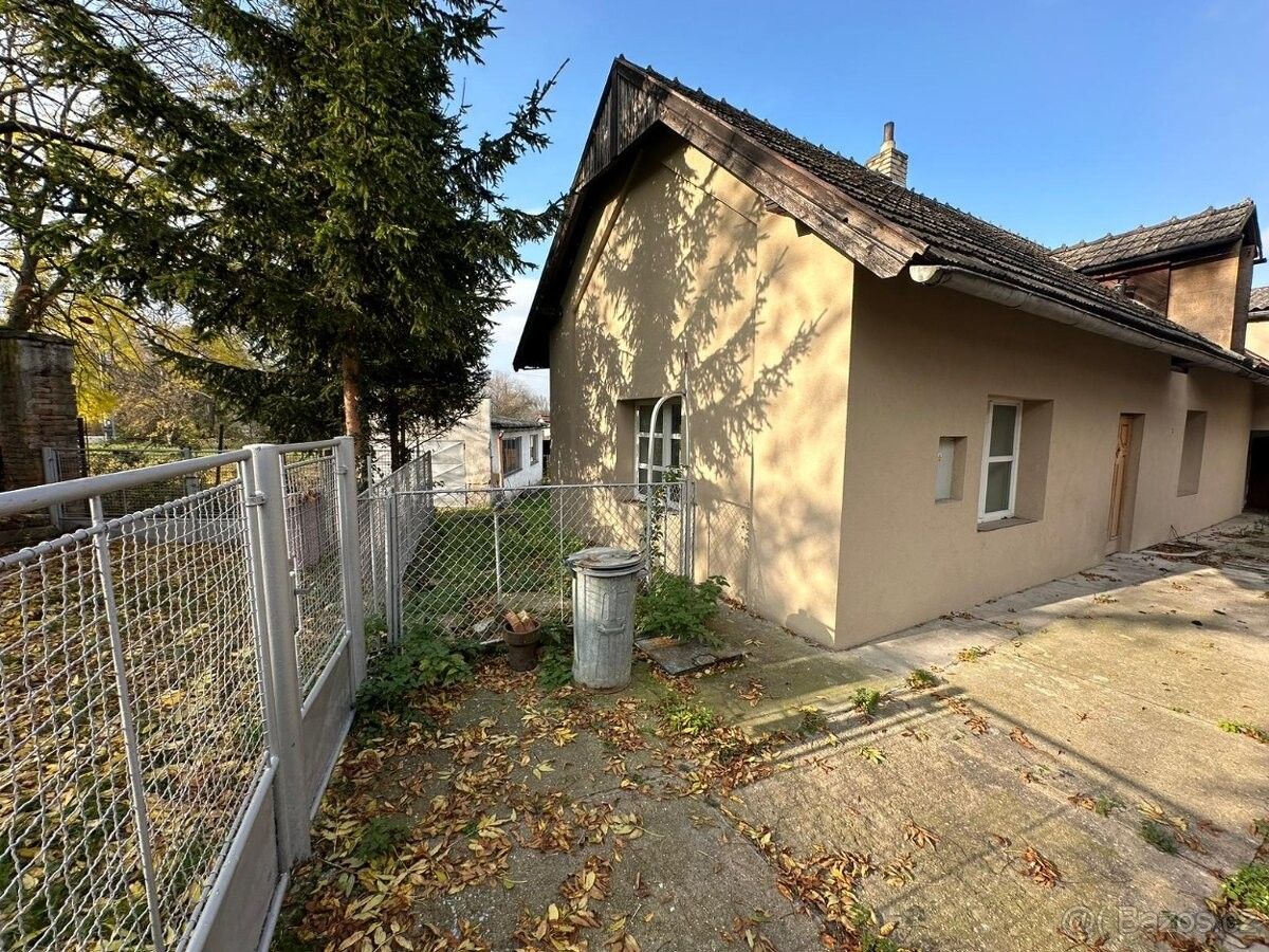 Prodej dům - Čachovice u Mladé Boleslavě, 294 43, 635 m²
