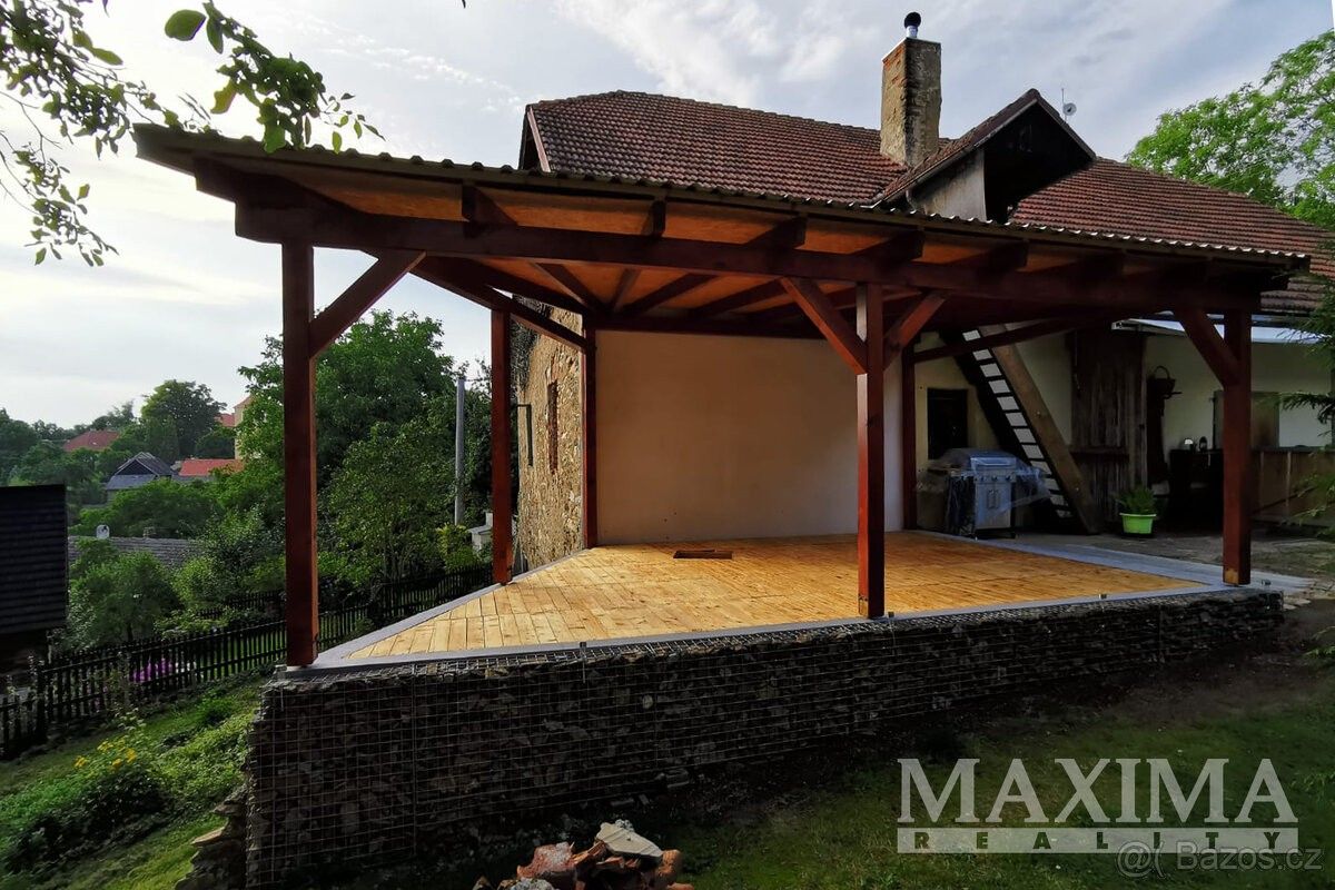 Prodej dům - Benešov u Prahy, 256 01