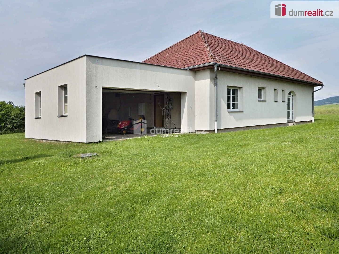 Rodinné domy, Dlažkovice, 247 m²