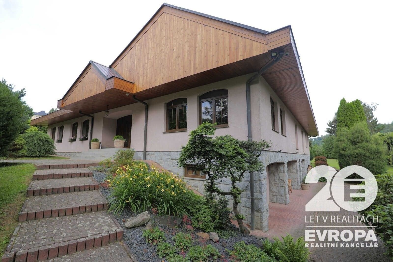 Prodej vila - Hvězdonice, 504 m²