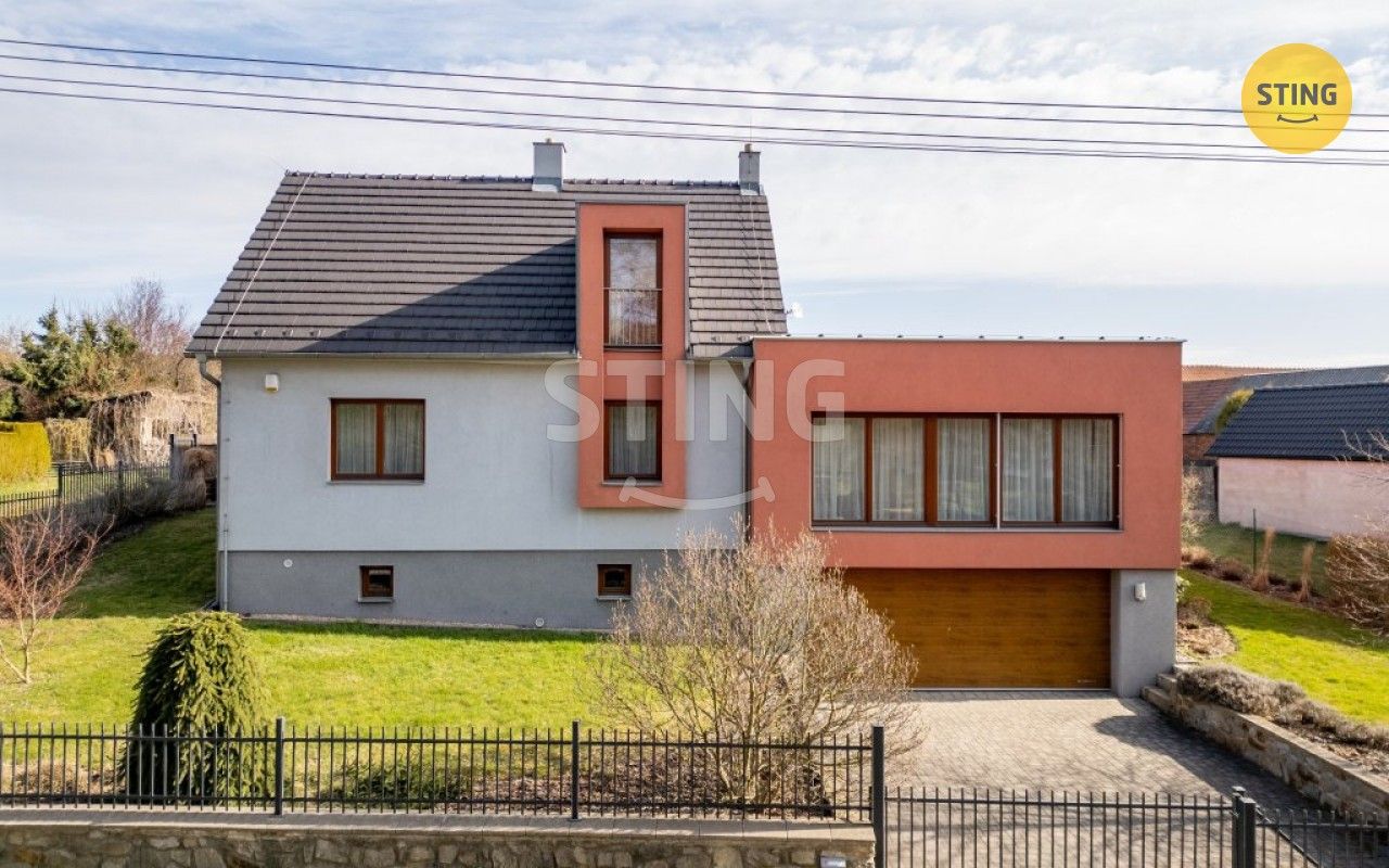 Prodej rodinný dům - Opatov, 279 m²