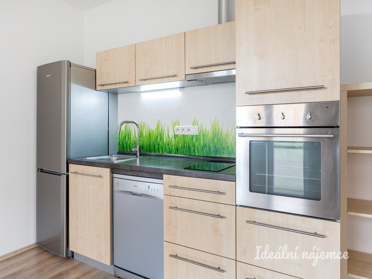 1+kk, Farkašova, Praha, 31 m²