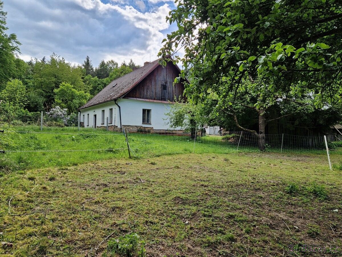 Prodej dům - Kralovice, 331 41, 5 000 m²