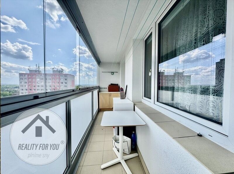 Pronájem byt 3+1 - Praha, 193 00, 70 m²