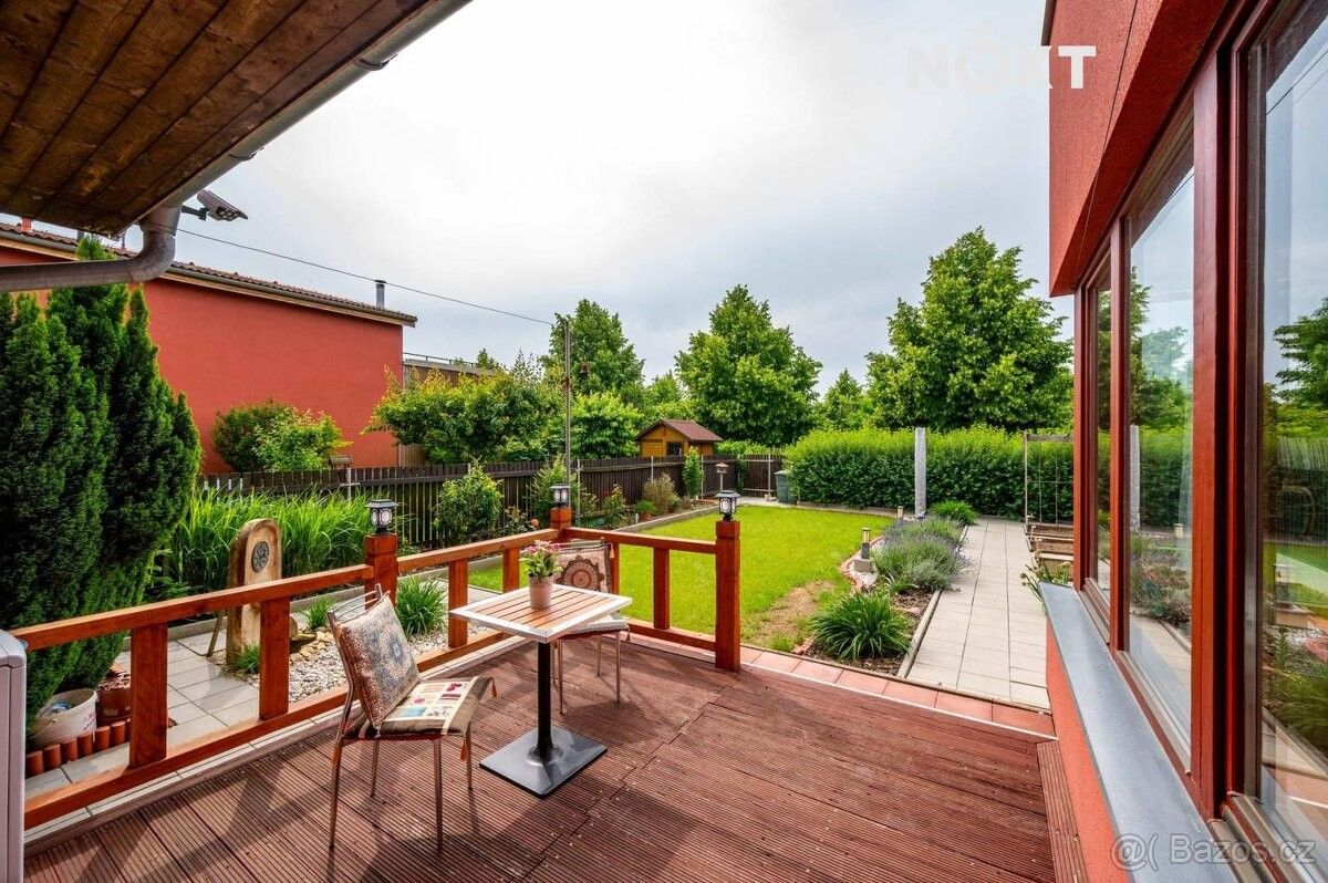 Prodej dům - Zeleneč v Čechách, 250 91, 145 m²