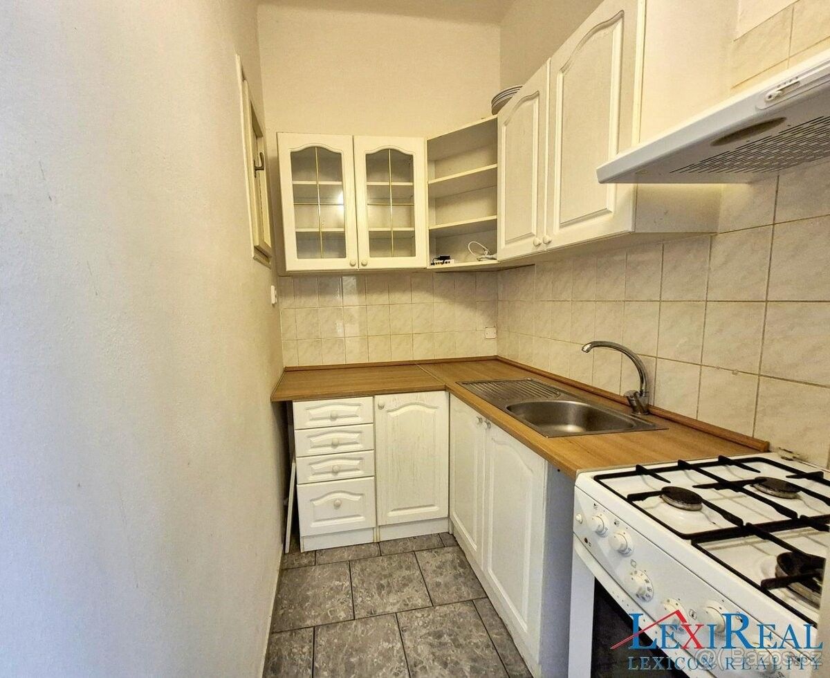 3+1, Praha, 140 00, 74 m²
