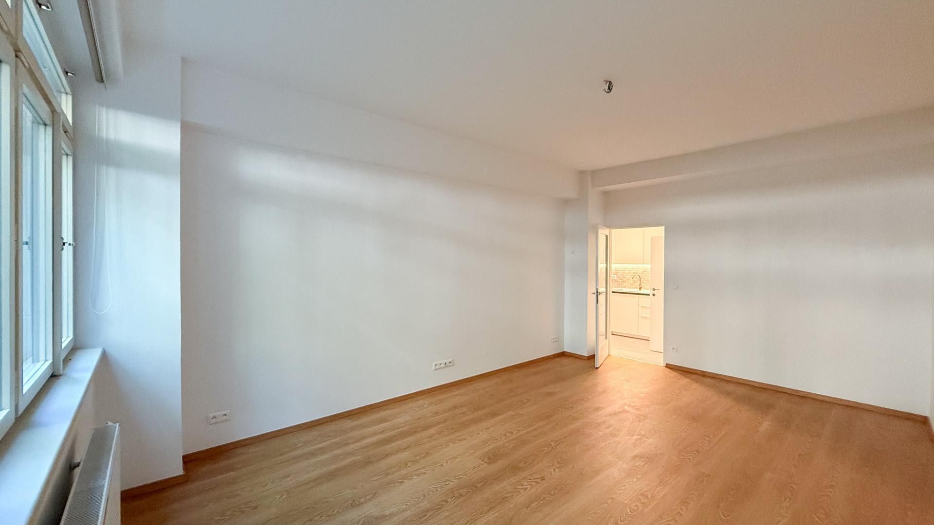Pronájem byt 2+kk - Londýnská, Praha, 59 m²