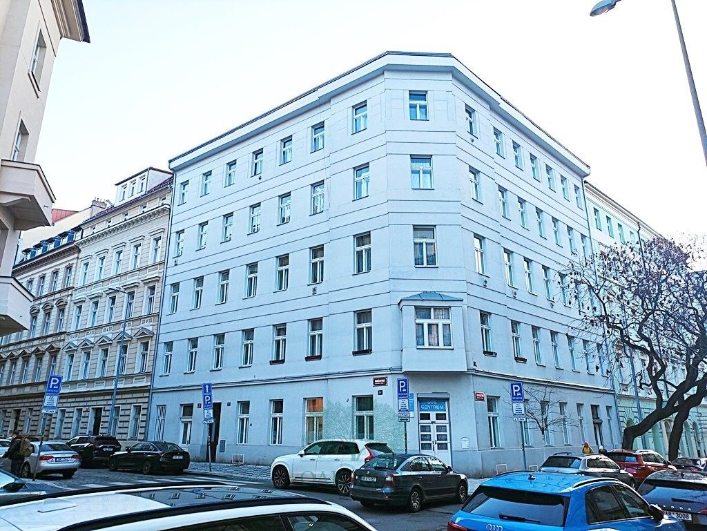 2+1, Varšavská, Praha, 71 m²