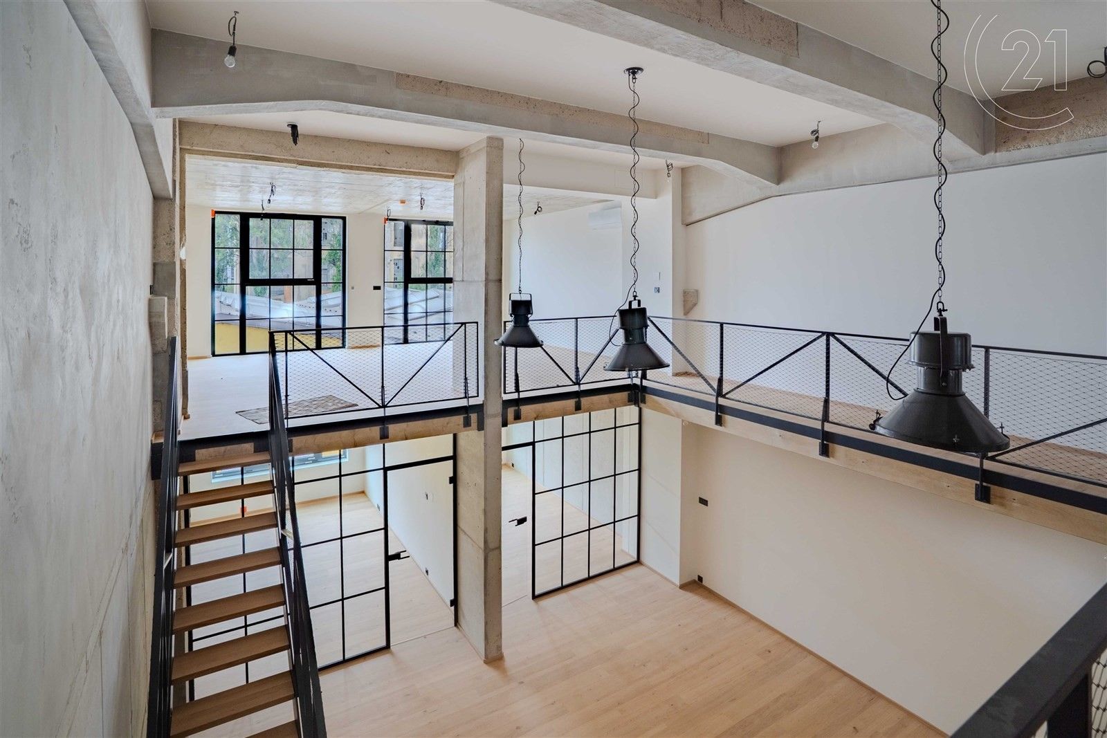 4+kk, Kolbenova, Praha, 176 m²
