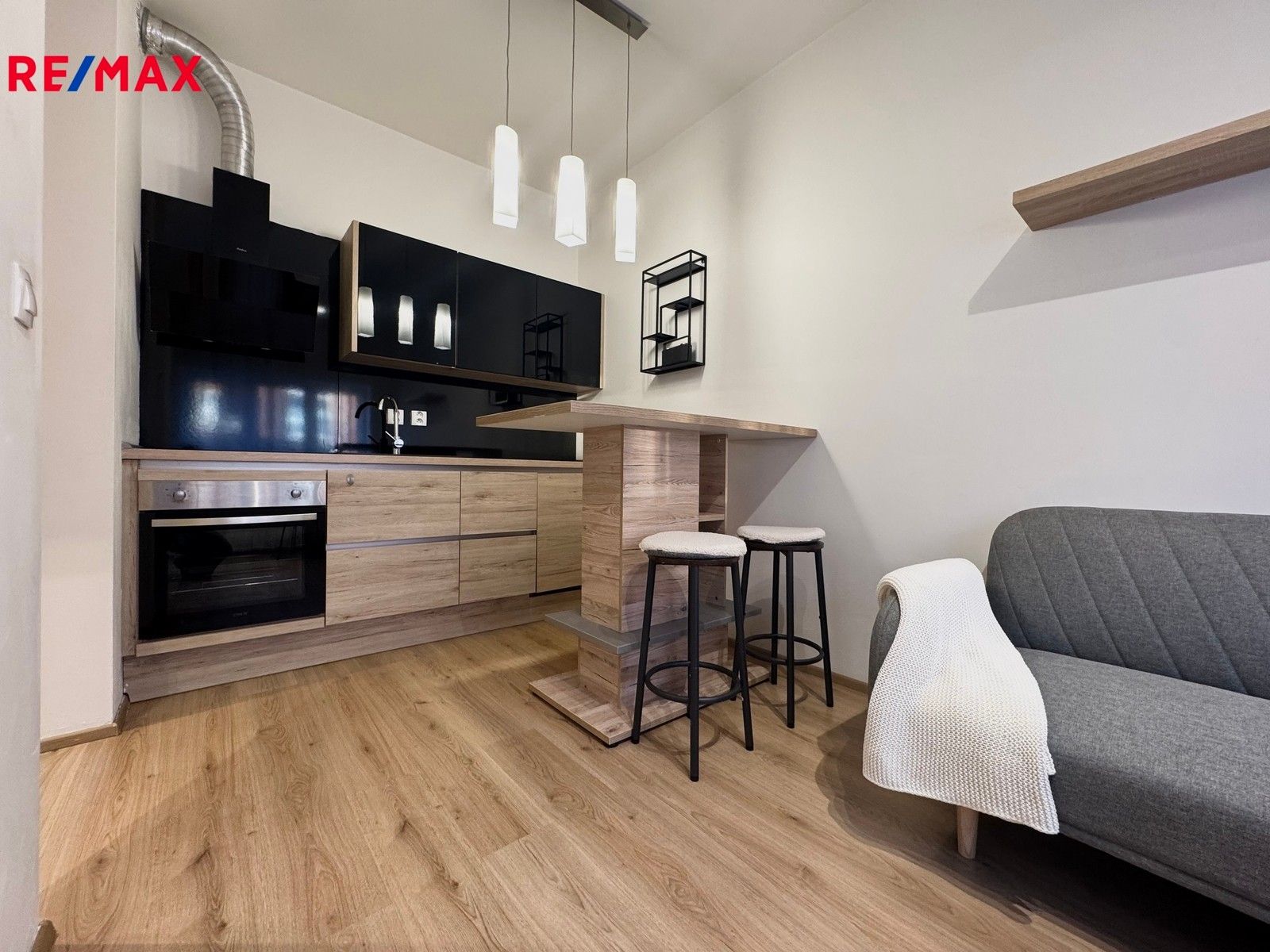 1+kk, K Vystrkovu, Praha, 40 m²