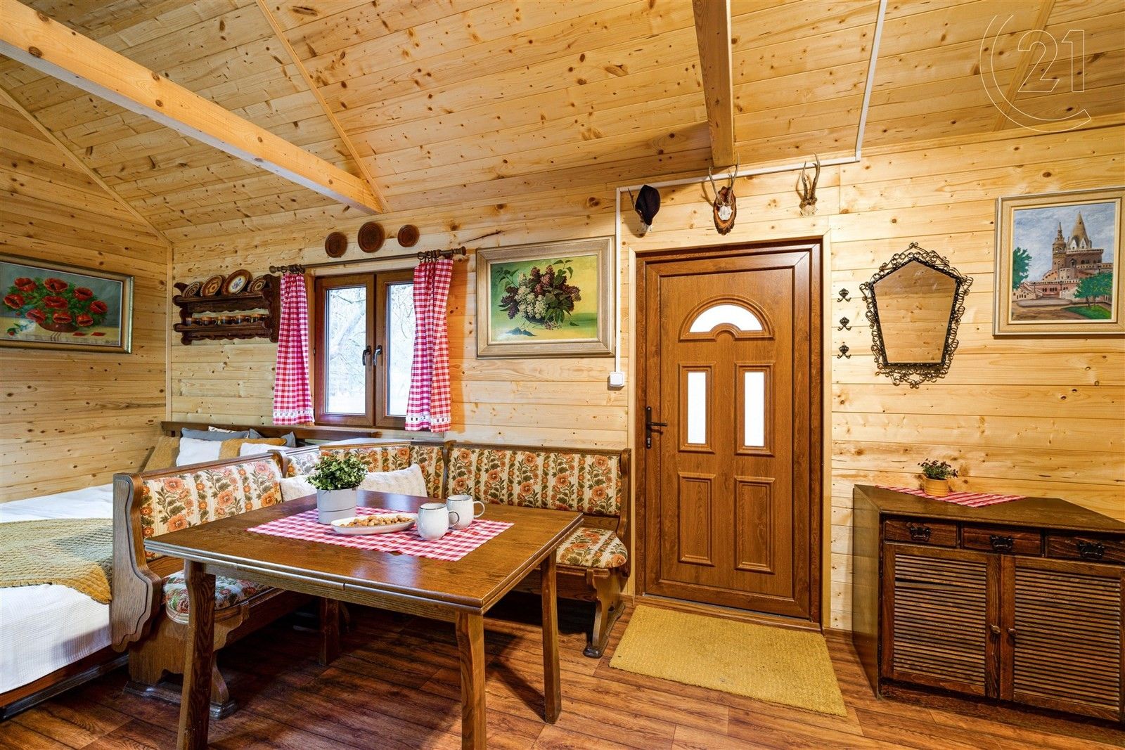 Zahrady, Znojmo, 714 m²