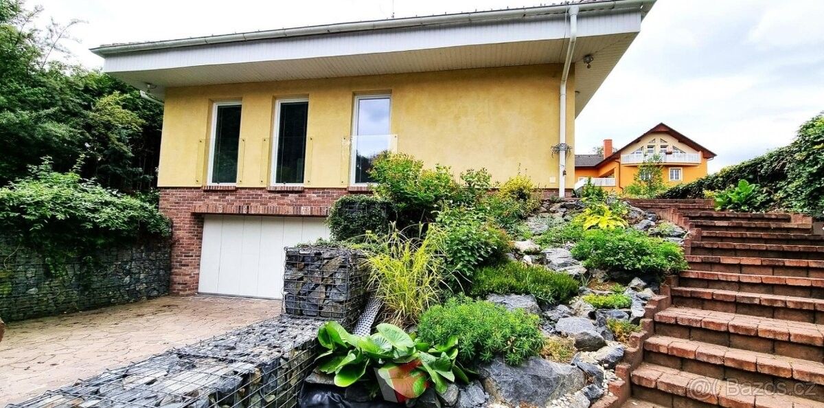 Ostatní, Jenštejn, 250 73, 330 m²