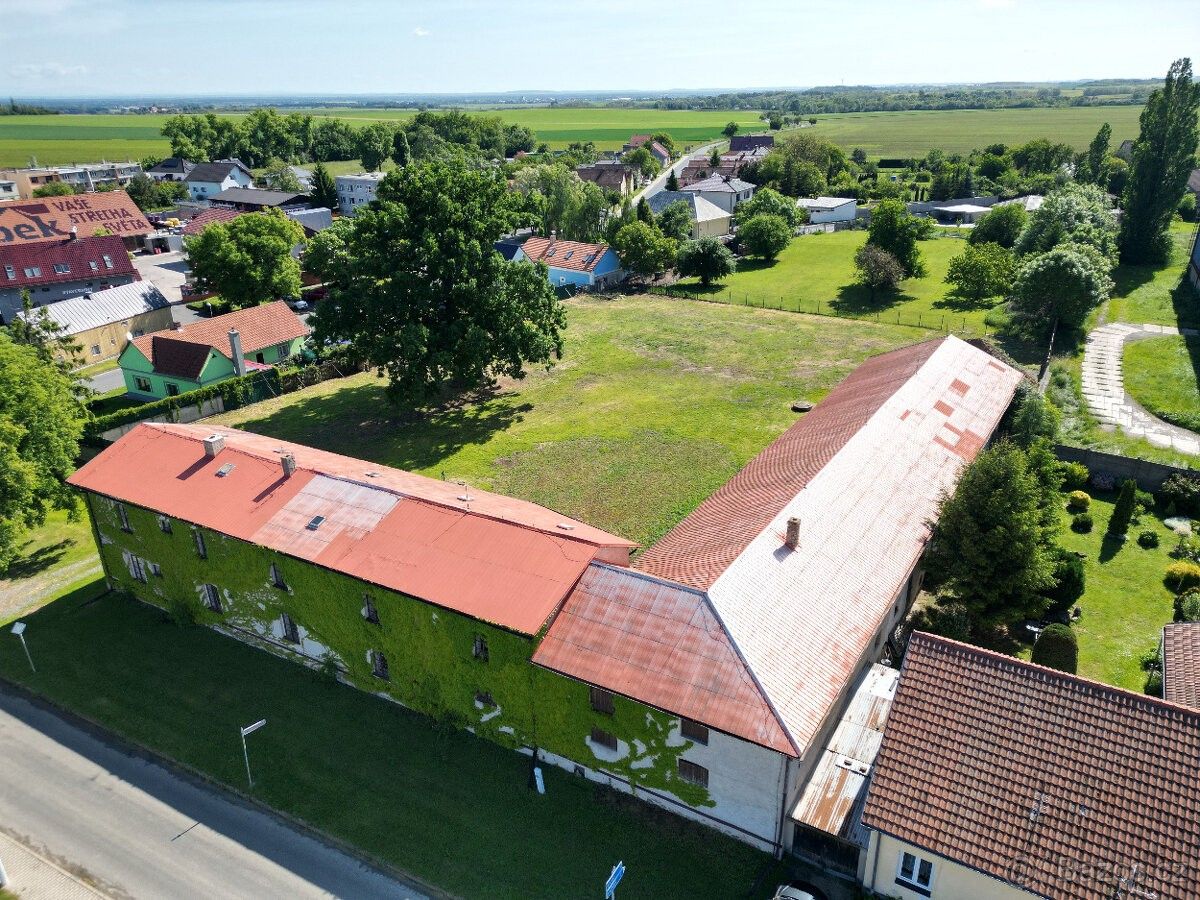 Prodej dům - Český Brod, 282 01, 4 945 m²