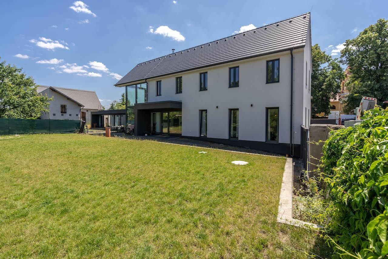 Ostatní, Černěves, 237 m²