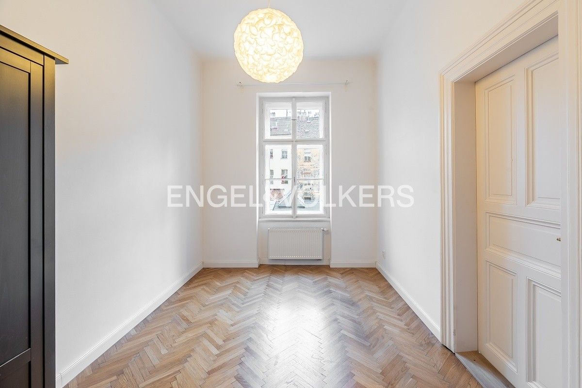 1+1, Plzeňská, Praha, 35 m²