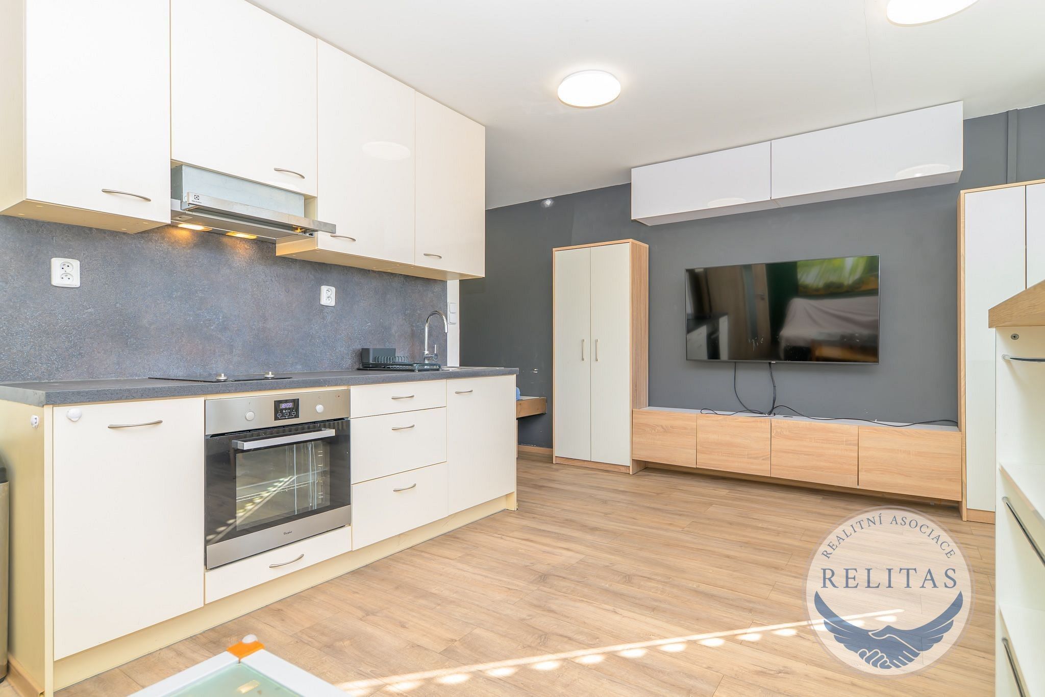 Pronájem byt 1+kk - U Děkanky, Praha, 35 m²